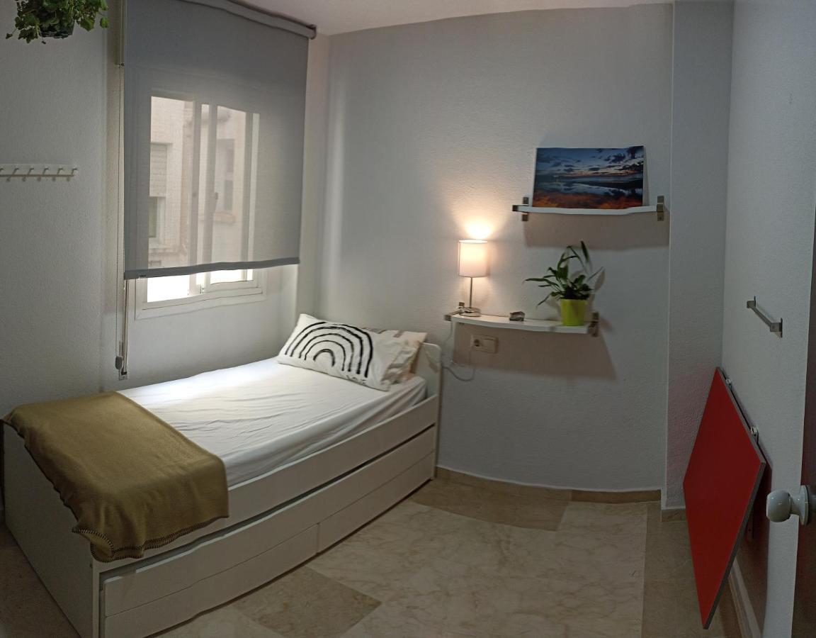 Confortable Habitacion Centrica En Piso Privado Apartment Malaga Ngoại thất bức ảnh